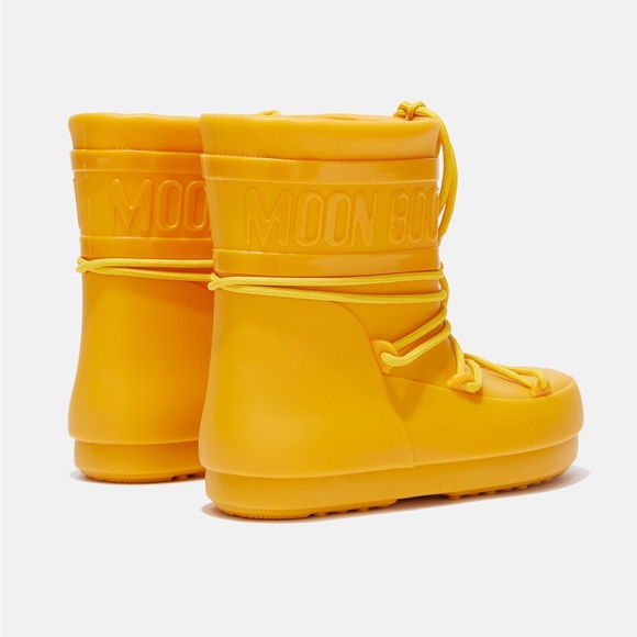 Moon Boot Low Rubber Rain Boots Size 37/38 NWT Yellow - Picture 3 of 7